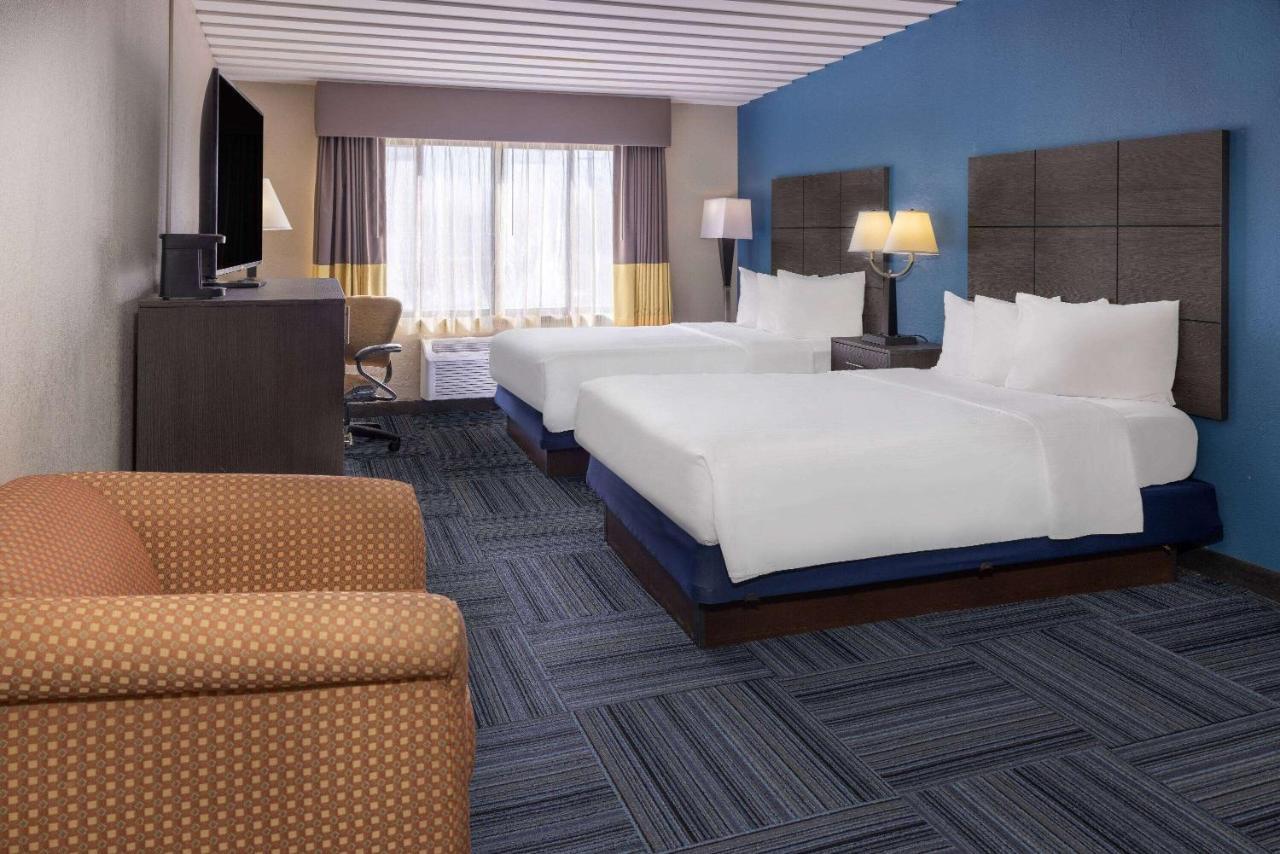 Baymont By Wyndham Appleton Hotel Eksteriør billede
